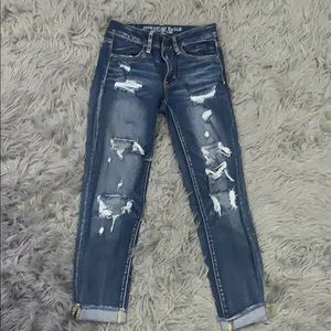 american eagle distressed jeans
